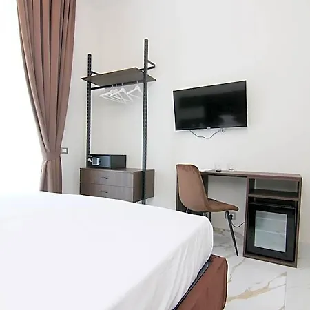 Hotel Auroom Nápoles