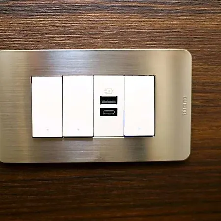 Auroom * נאפולי